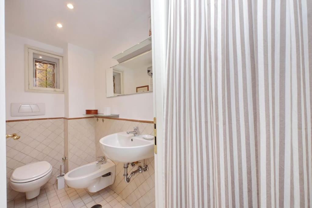 Laterano Apartment Roma Ngoại thất bức ảnh